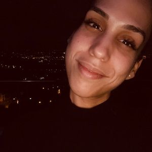 Meet your Posher, Hedy